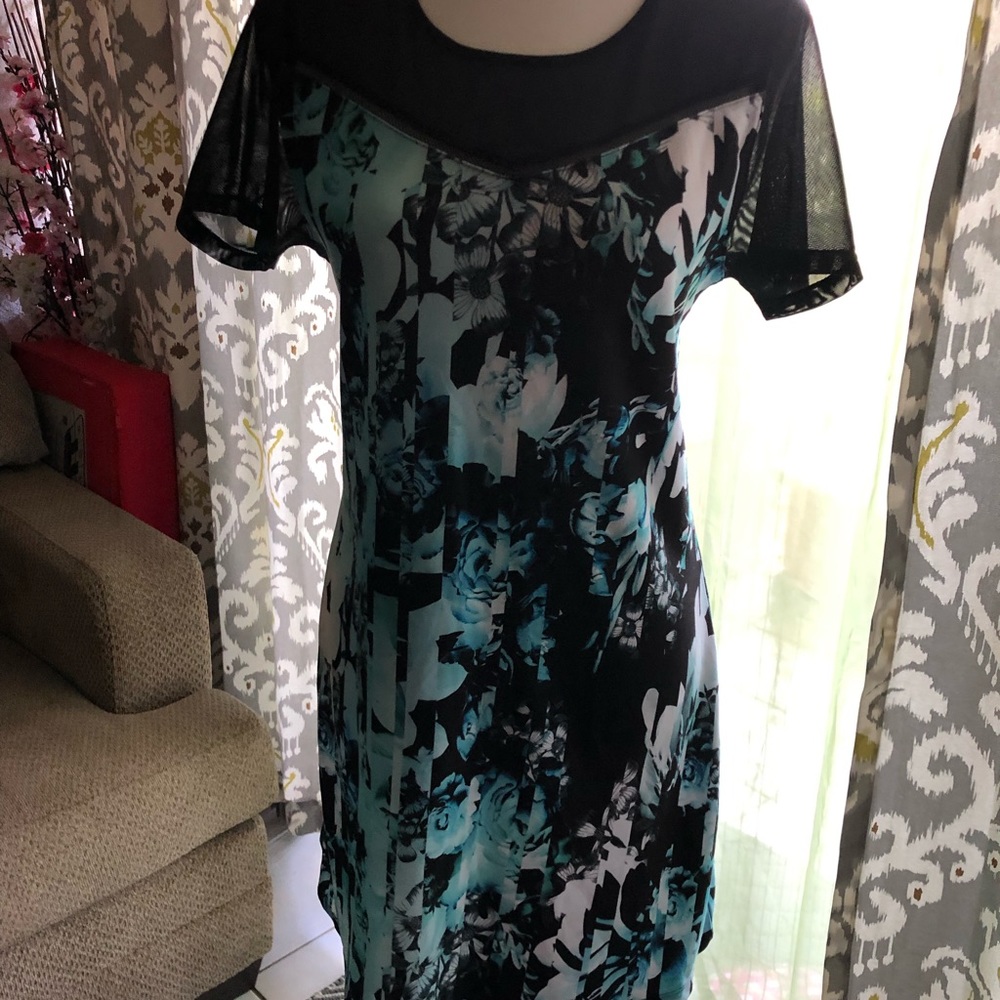 New!! Nanette Lepore Dress. Size: Medium, Lenght: 33’